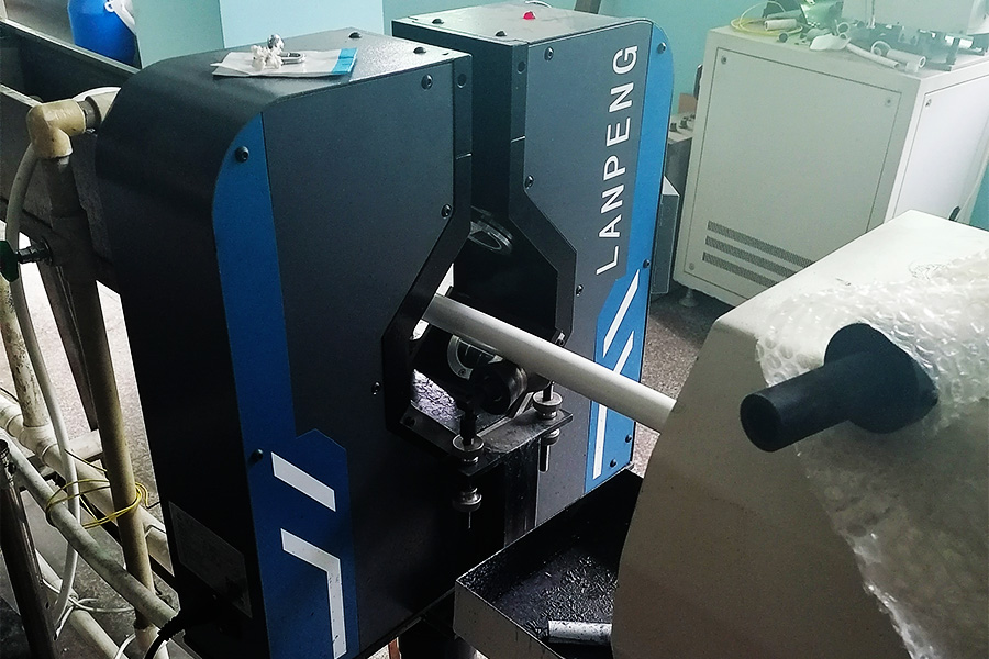 工业双轴测径仪 高速在线检测 彻底解决抖动误差难题